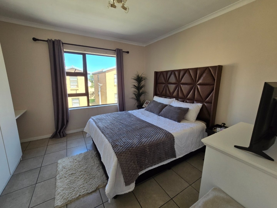 2 Bedroom Property for Sale in Pine Acres Western Cape